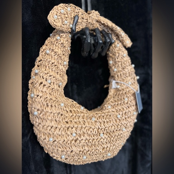 🤎🤎Viral Haute Hippie Straw Crochet
Beaded Hobo Faux Pearl Handbag🤎🤎 NWT - Picture 10 of 15
